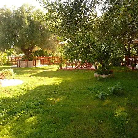 Avra Ξενοδοχείο με διαμερίσματα 2*