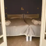 Avra Hotel apartamentowy Ligia