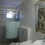 Avra Apart Otel 2*